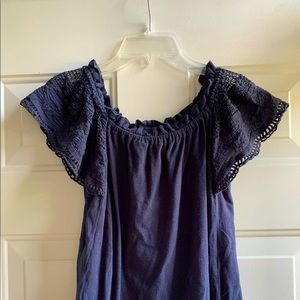 size small navy blue top